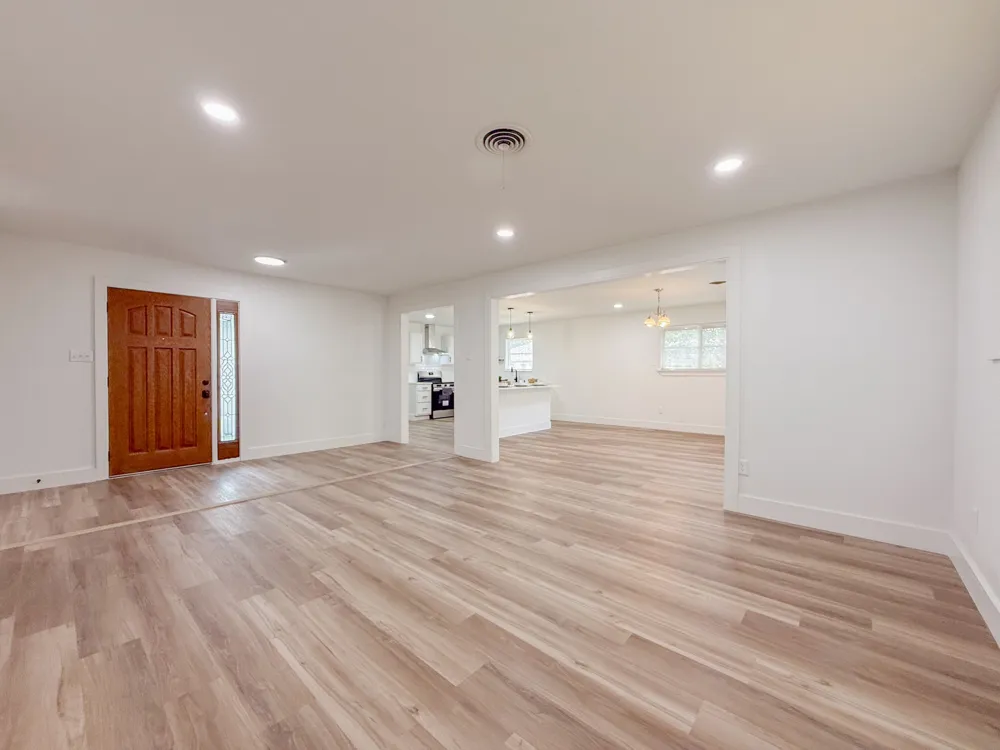 228 Hallbrook Drive Fort Worth, TX 76134