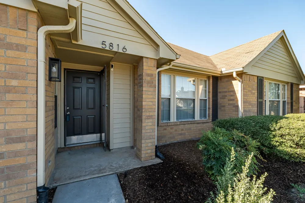 5816 Baker Drive The Colony, TX 75056