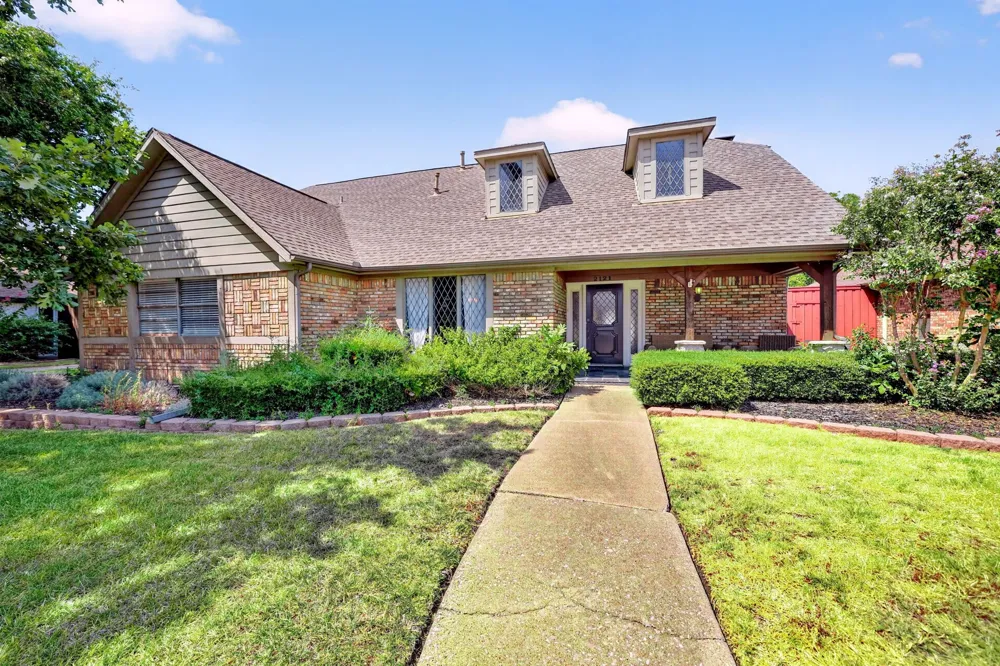 2121 Mcdaniel Circle Plano, TX 75075