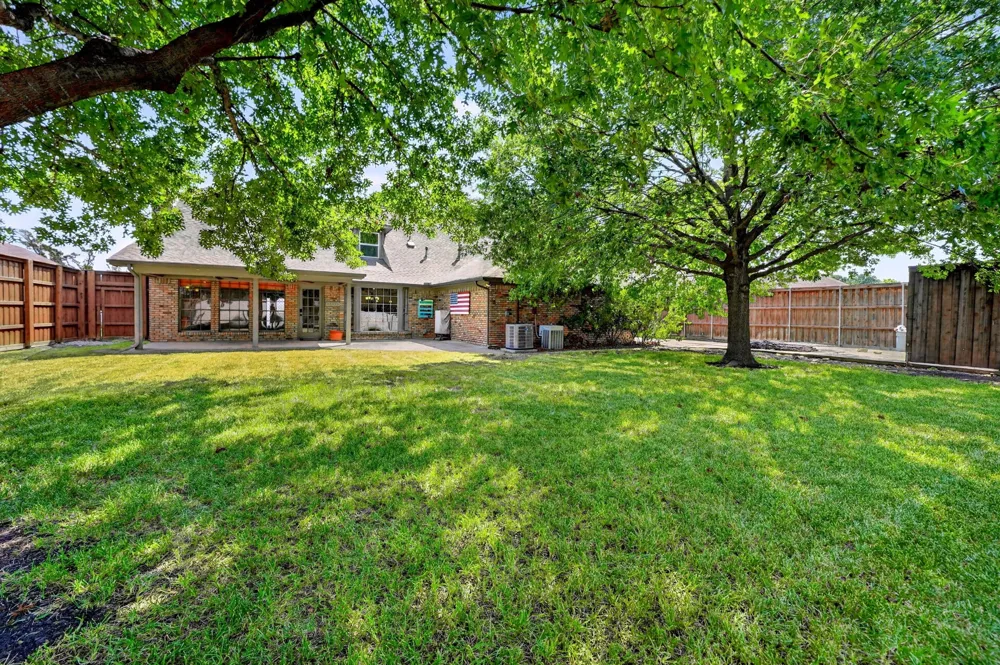 2121 Mcdaniel Circle Plano, TX 75075
