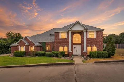 333 Coach House Circle