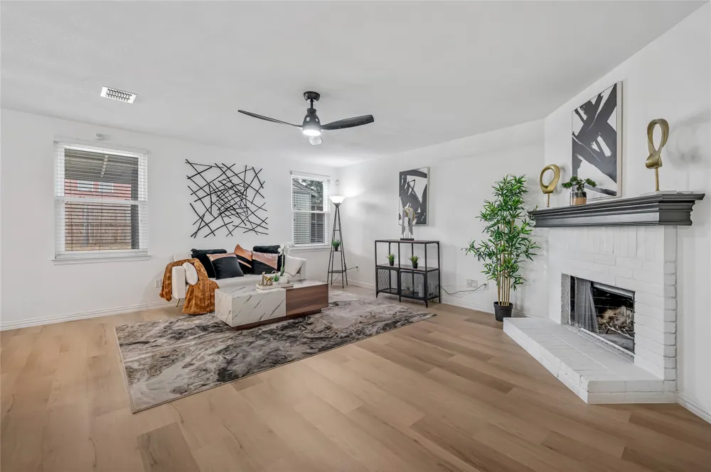 2132 Zion Hill Grand Prairie, TX 75052