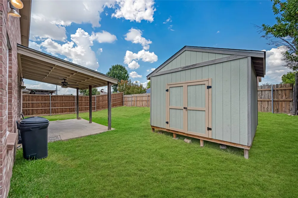 2132 Zion Hill Grand Prairie, TX 75052