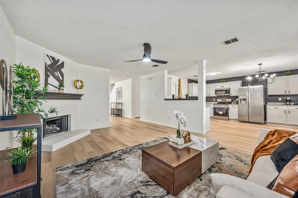 2132 Zion Hill Grand Prairie, TX 75052