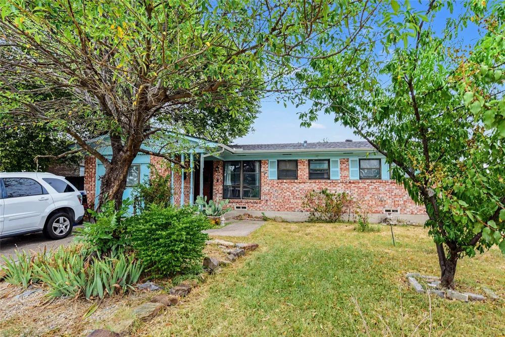 4609 Cornell Drive Garland, TX 75042