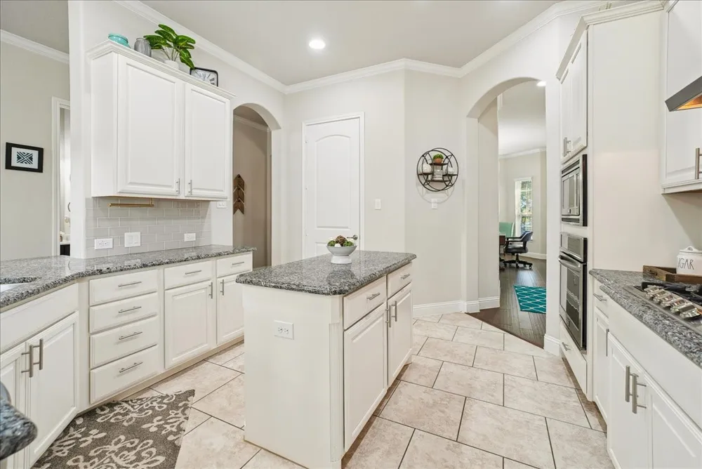6749 Cambridge Drive North Richland Hills, TX 76180