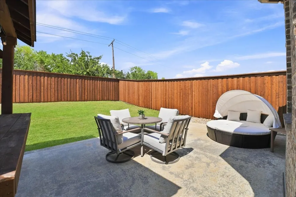 6749 Cambridge Drive North Richland Hills, TX 76180