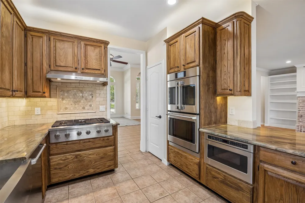 2824 Meadowside Drive McKinney, TX 75071