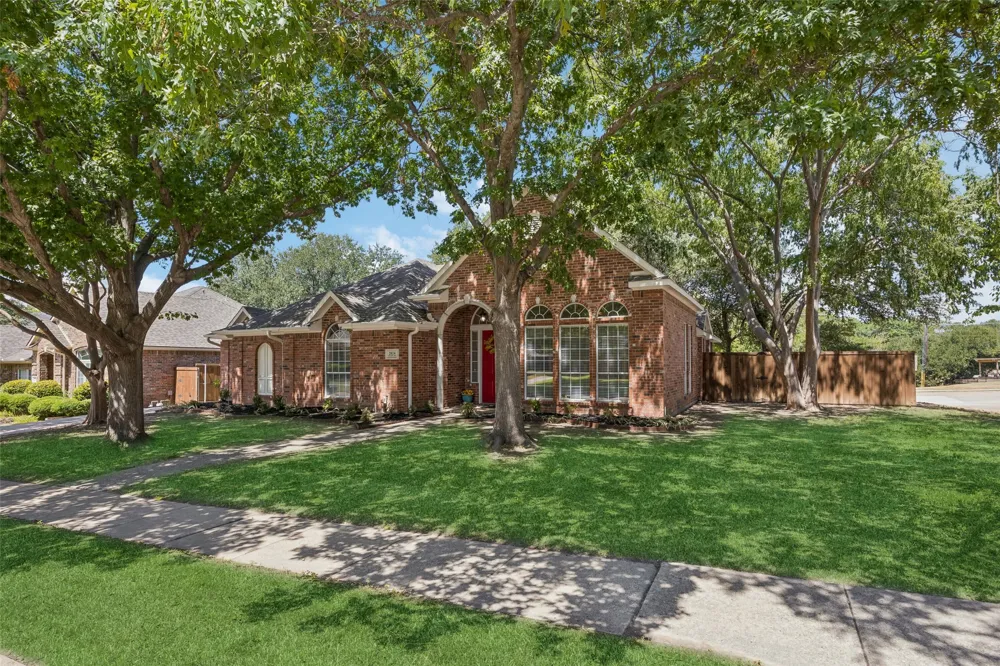 2824 Meadowside Drive McKinney, TX 75071