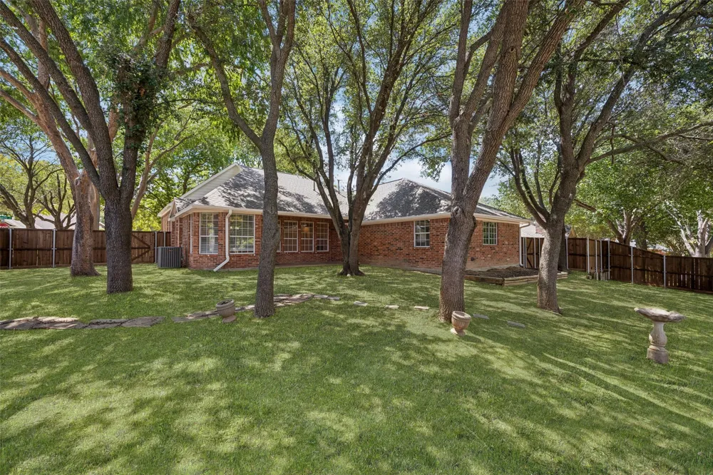 2824 Meadowside Drive McKinney, TX 75071