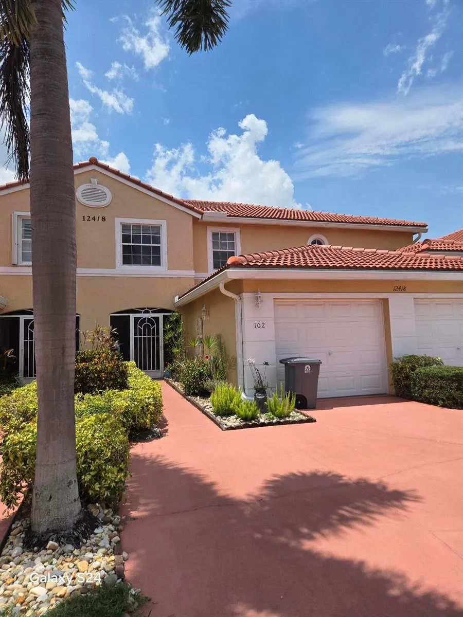 12418 Crystal Pointe Drive #202 Boynton Beach, FL 33437