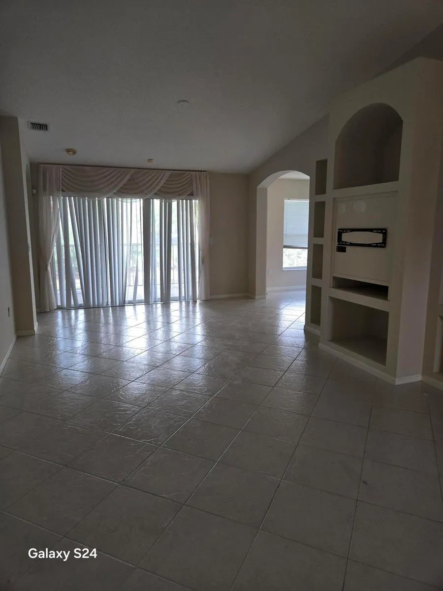 12418 Crystal Pointe Drive #202 Boynton Beach, FL 33437