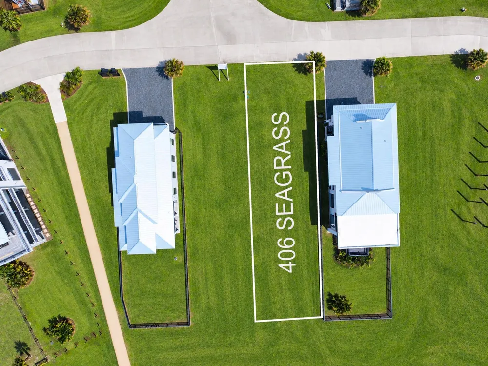 406 Seagrass Gilchrist, TX 77617