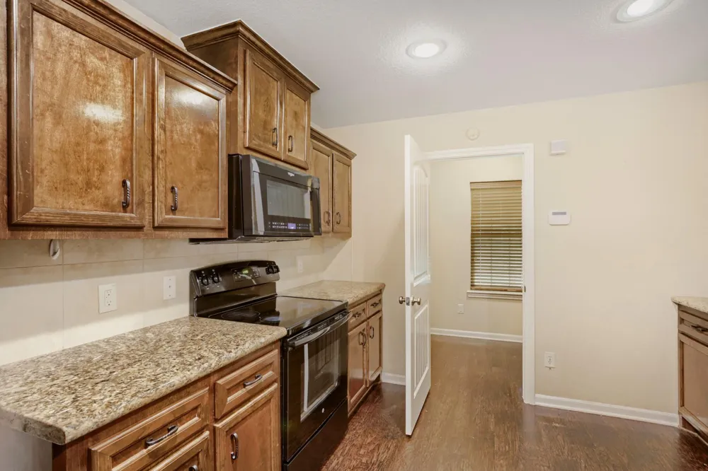 336 Wild Oak Drive Huffman, TX 77336