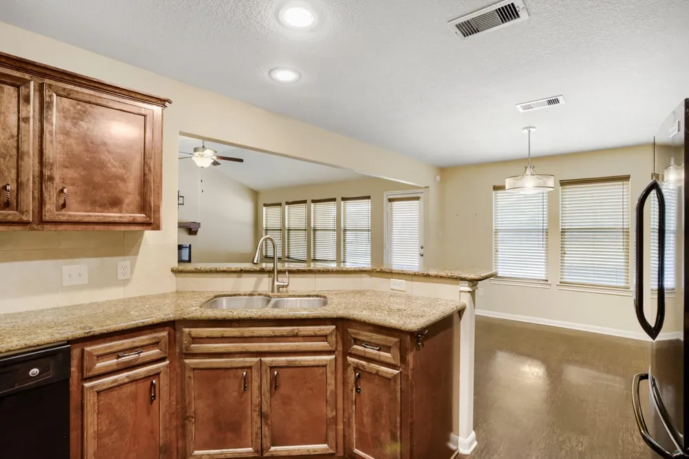 336 Wild Oak Drive Huffman, TX 77336
