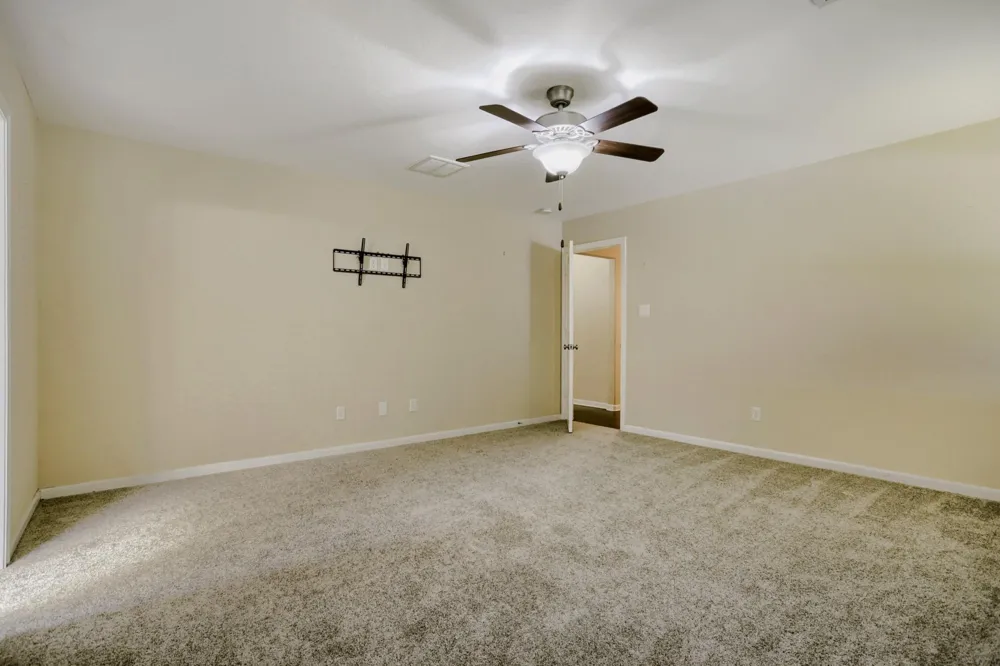 336 Wild Oak Drive Huffman, TX 77336