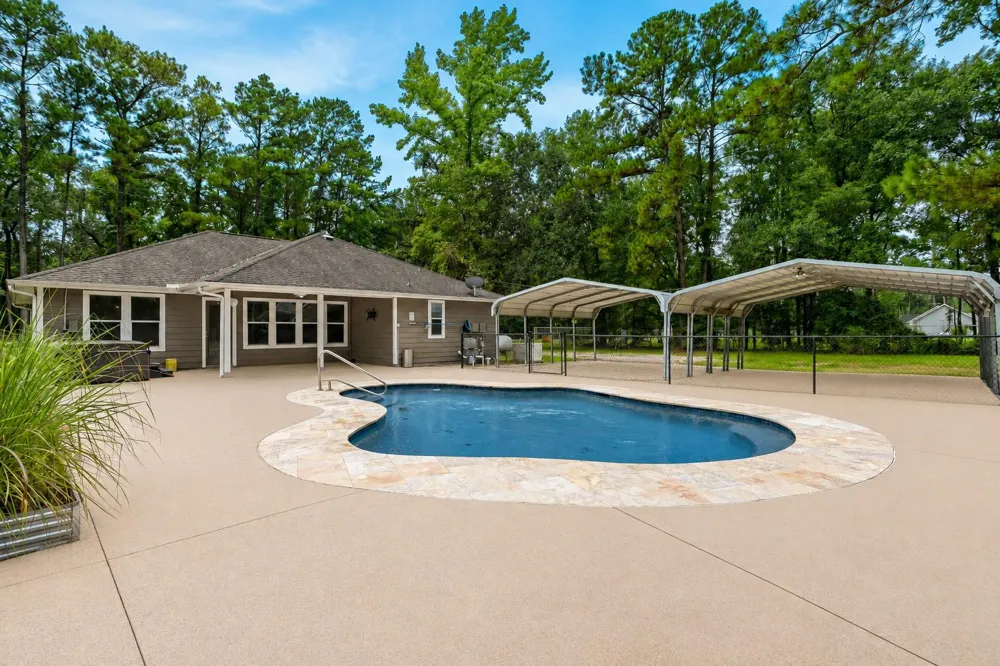 336 Wild Oak Drive Huffman, TX 77336