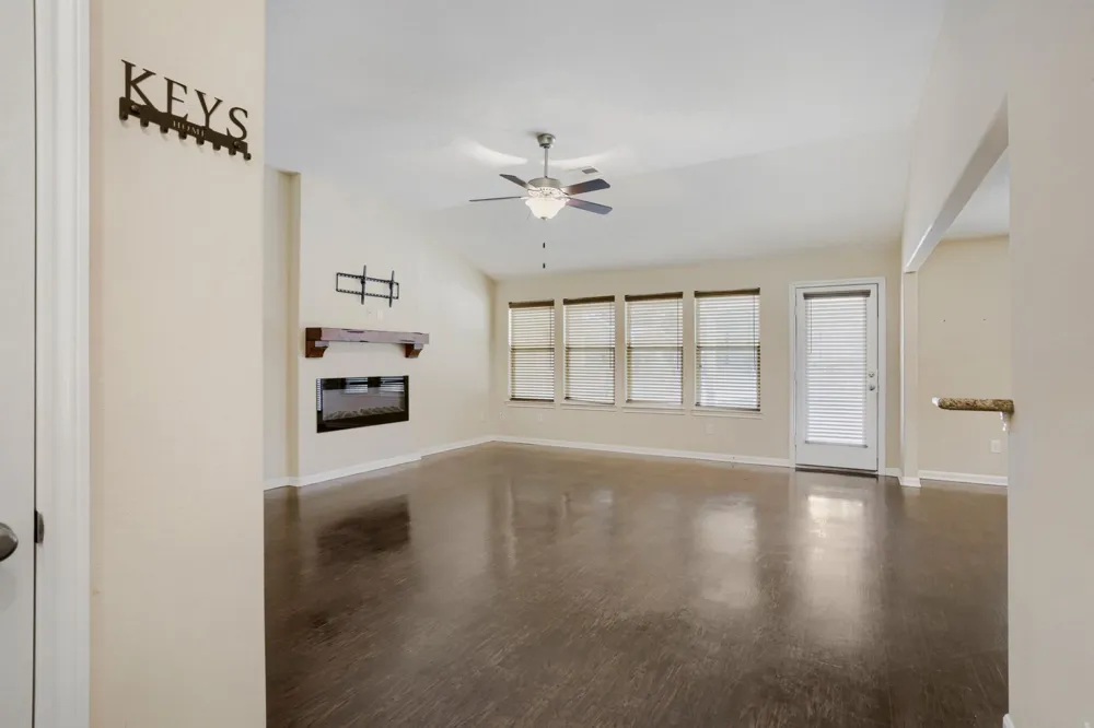 336 Wild Oak Drive Huffman, TX 77336