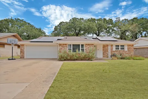 905 Oakwood Drive