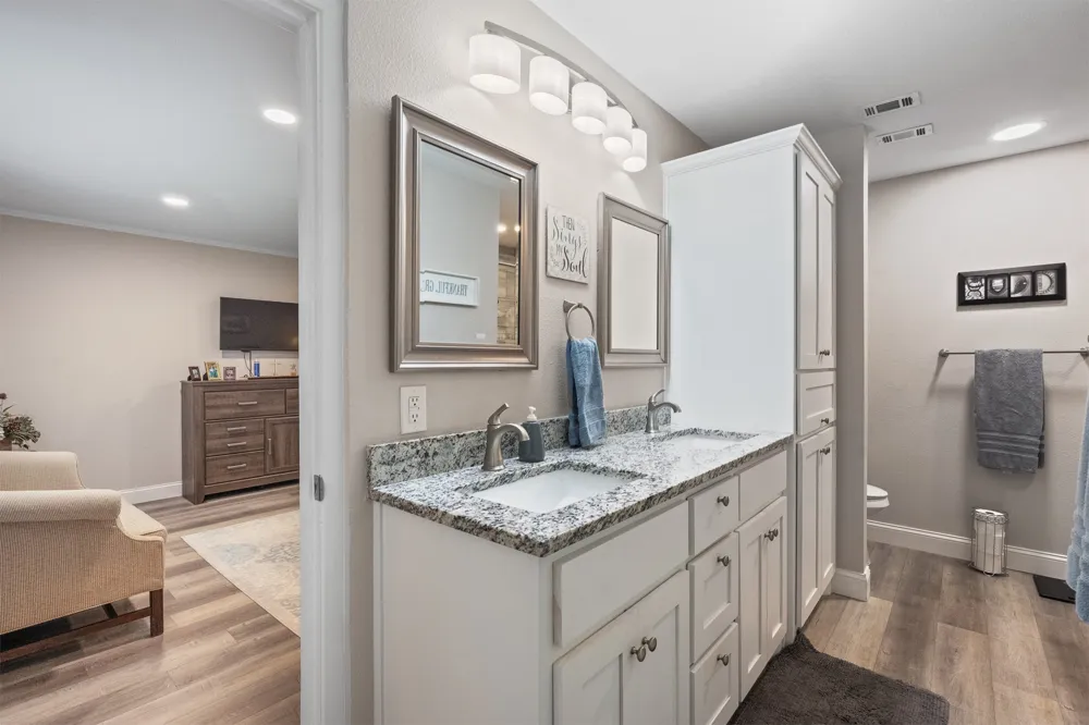 1124 Green River Trail Cleburne, TX 76033
