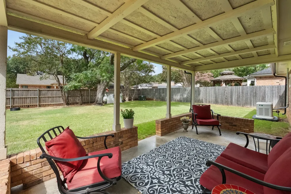 1124 Green River Trail Cleburne, TX 76033