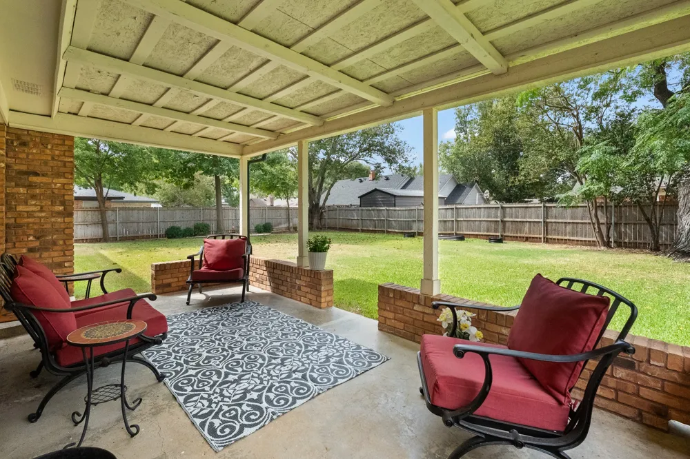 1124 Green River Trail Cleburne, TX 76033