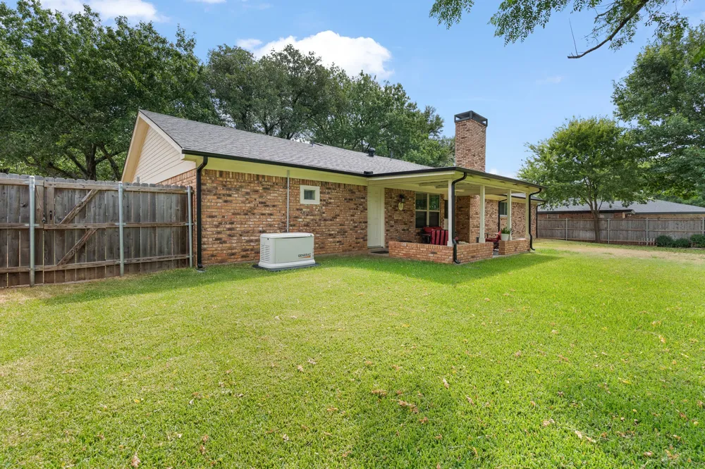 1124 Green River Trail Cleburne, TX 76033