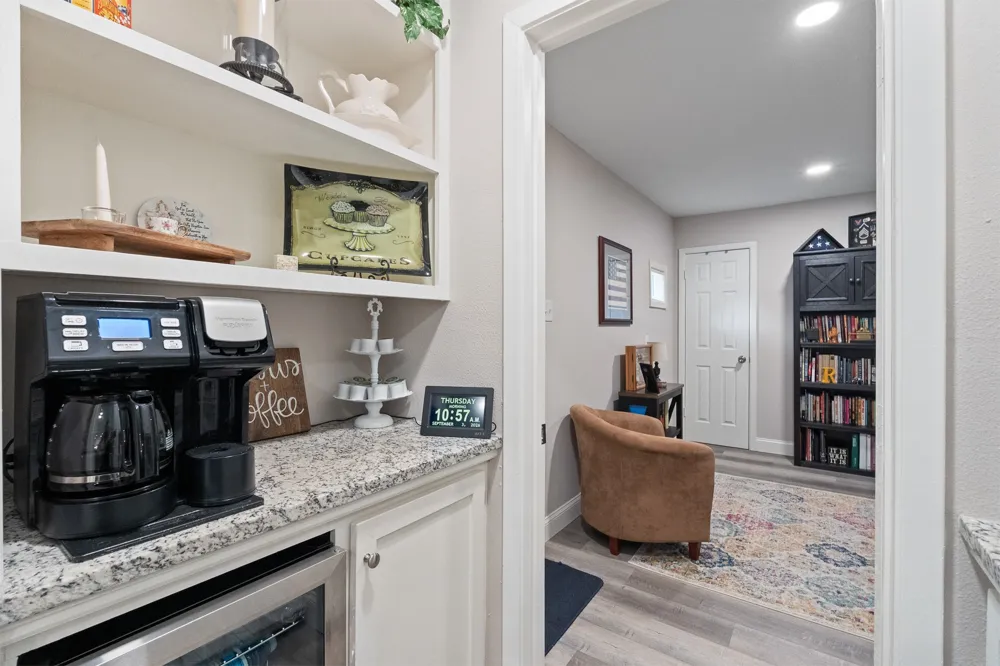 1124 Green River Trail Cleburne, TX 76033