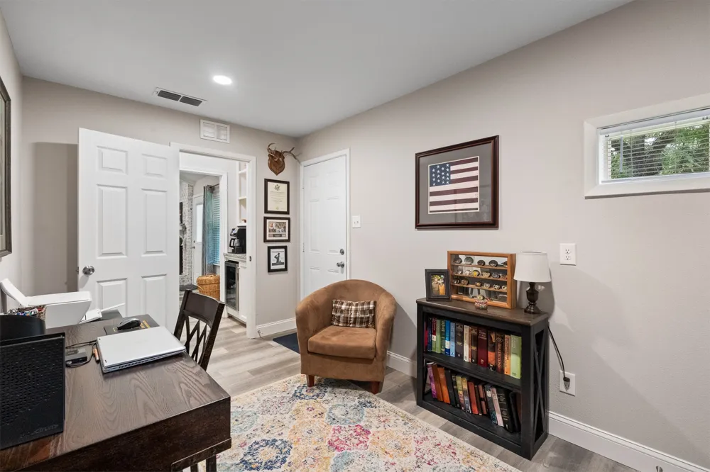 1124 Green River Trail Cleburne, TX 76033