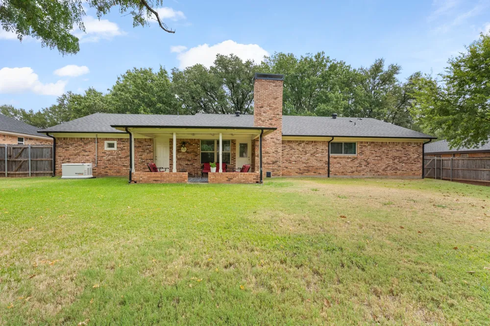 1124 Green River Trail Cleburne, TX 76033