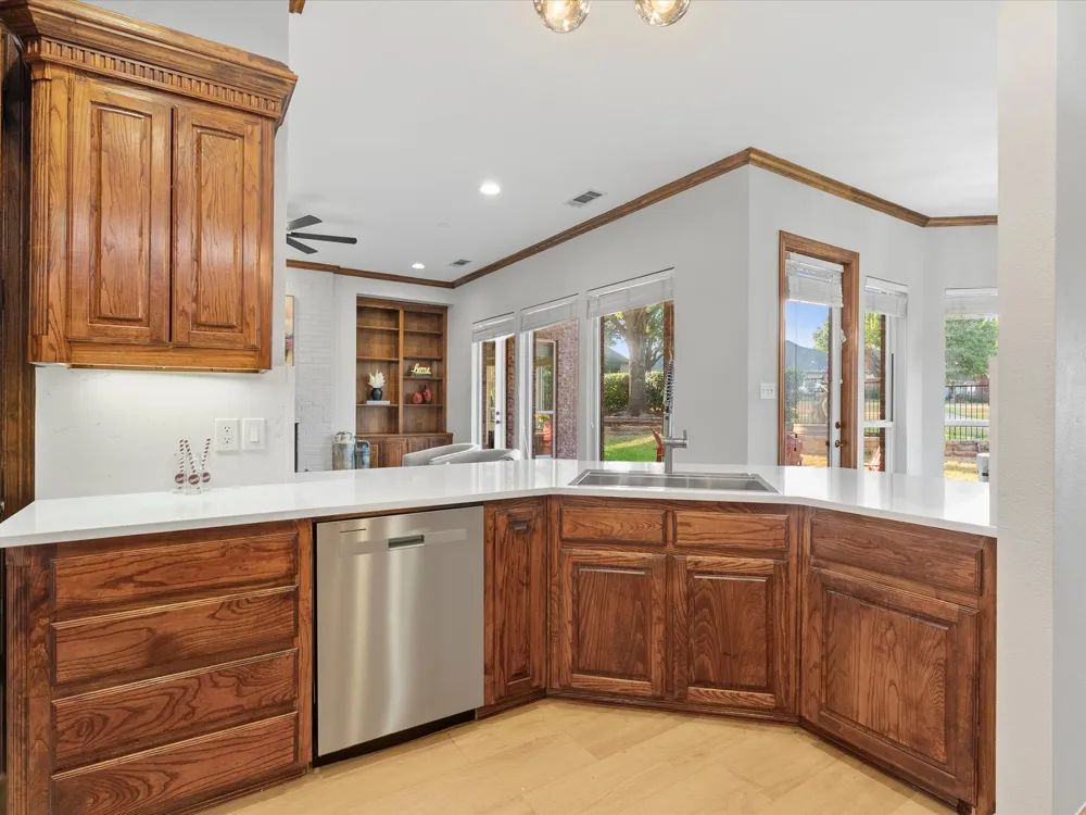 6713 Columbine Way Plano, TX 75093