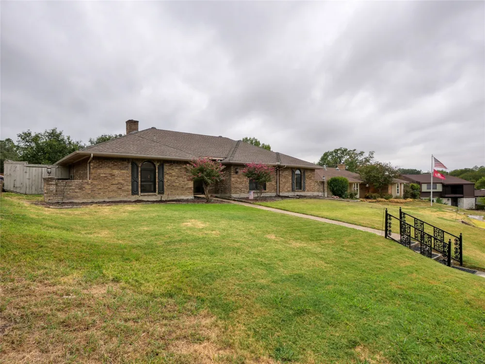 1409 Sun Valley Drive Garland, TX 75043