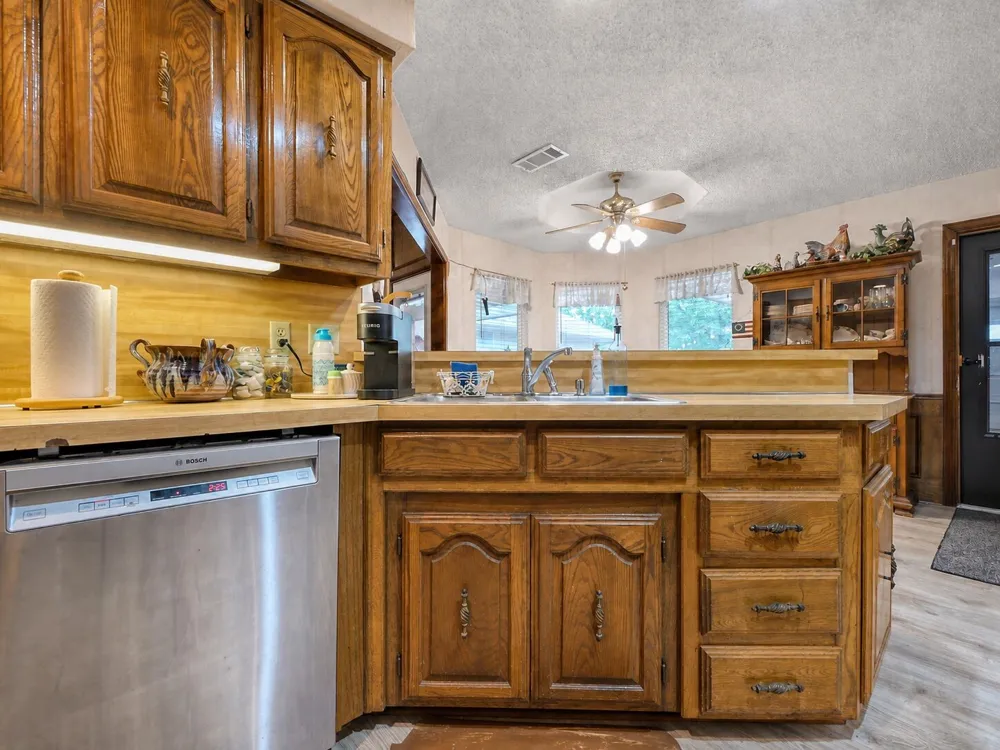 1409 Sun Valley Drive Garland, TX 75043