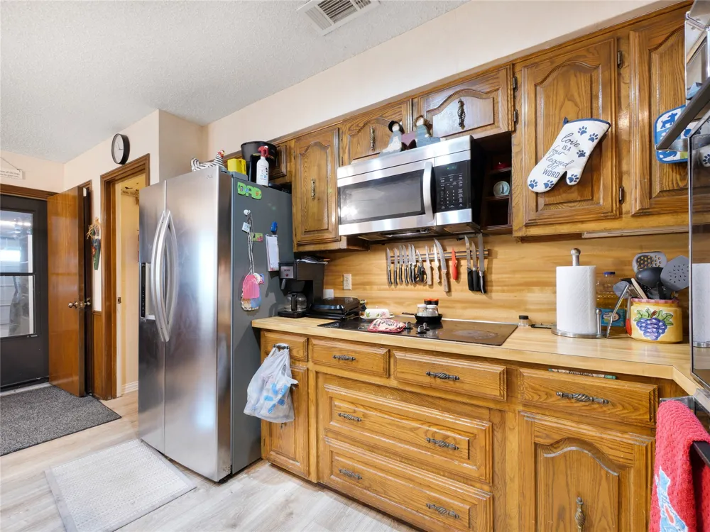 1409 Sun Valley Drive Garland, TX 75043