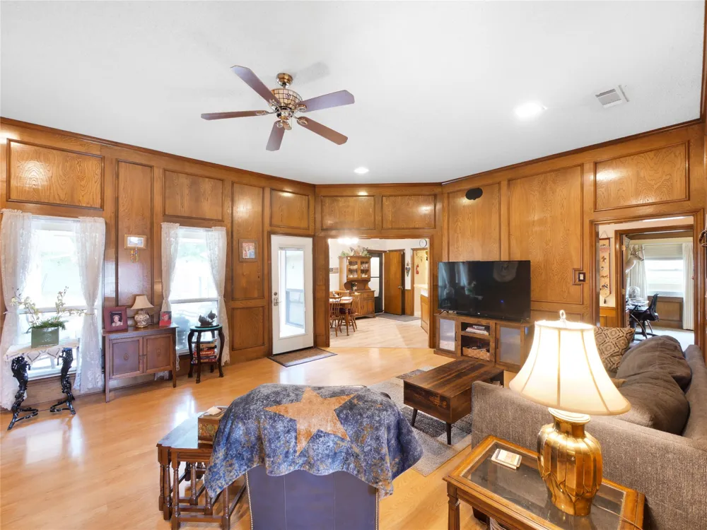 1409 Sun Valley Drive Garland, TX 75043