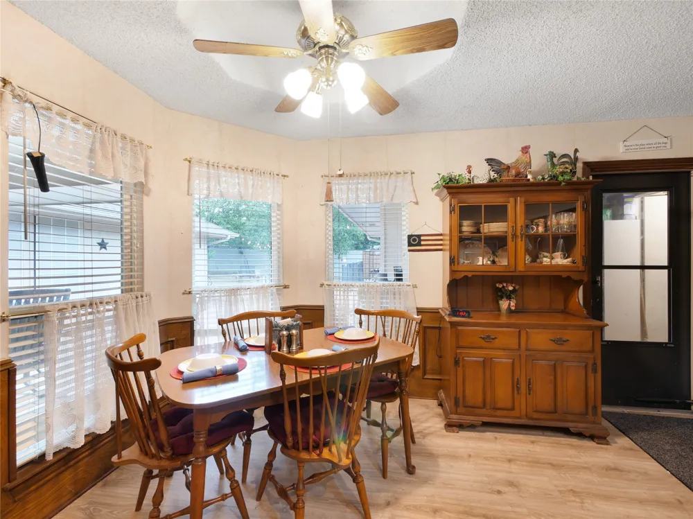 1409 Sun Valley Drive Garland, TX 75043