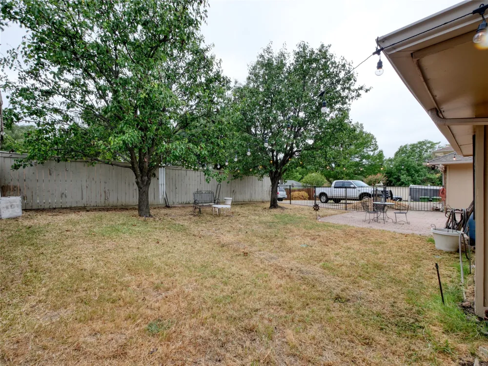 1409 Sun Valley Drive Garland, TX 75043