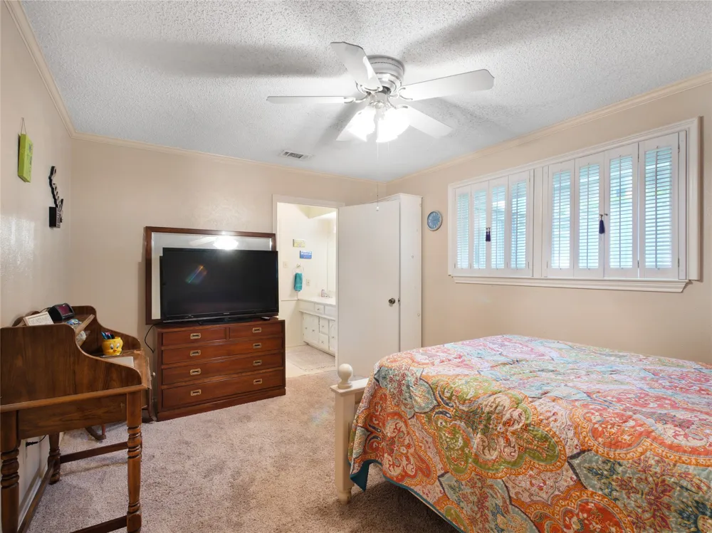 1409 Sun Valley Drive Garland, TX 75043