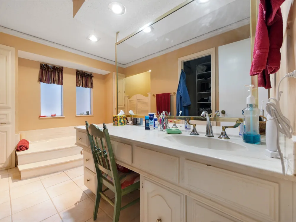 1409 Sun Valley Drive Garland, TX 75043