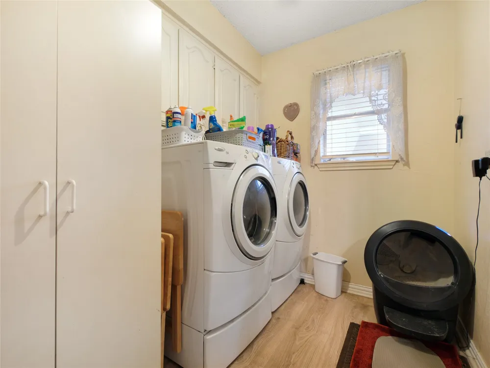1409 Sun Valley Drive Garland, TX 75043