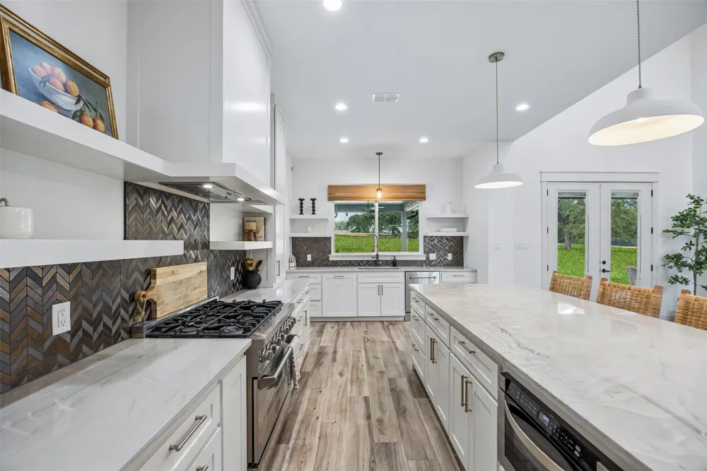 1032 Bluebonnet Ridge Weatherford, TX 76087