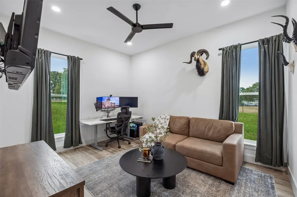 1032 Bluebonnet Ridge Weatherford, TX 76087
