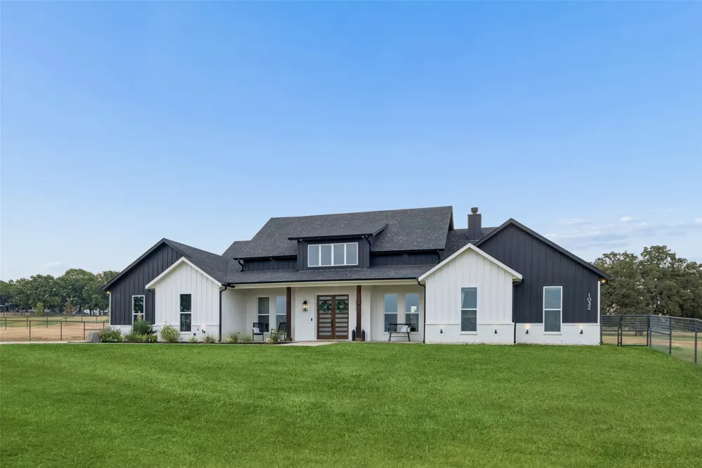 1032 Bluebonnet Ridge Weatherford, TX 76087