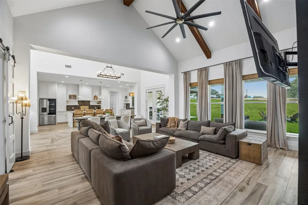 1032 Bluebonnet Ridge Weatherford, TX 76087