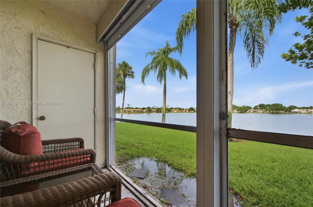 5510 Lakeside Dr #108 Margate, FL 33063