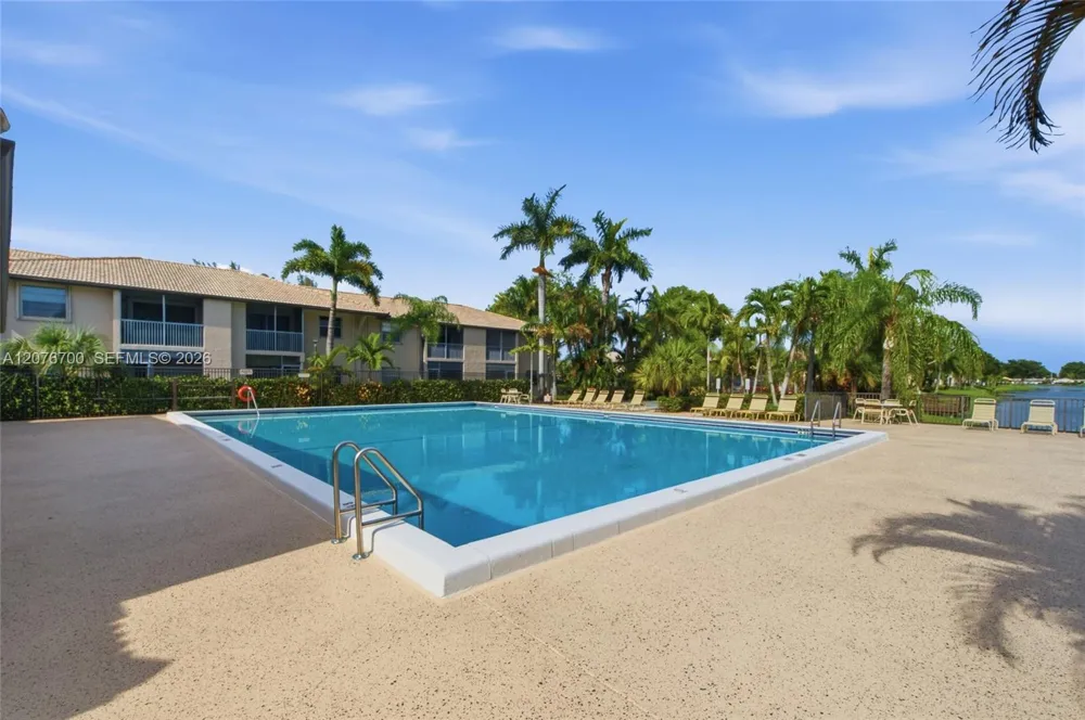 5510 Lakeside Dr #108 Margate, FL 33063