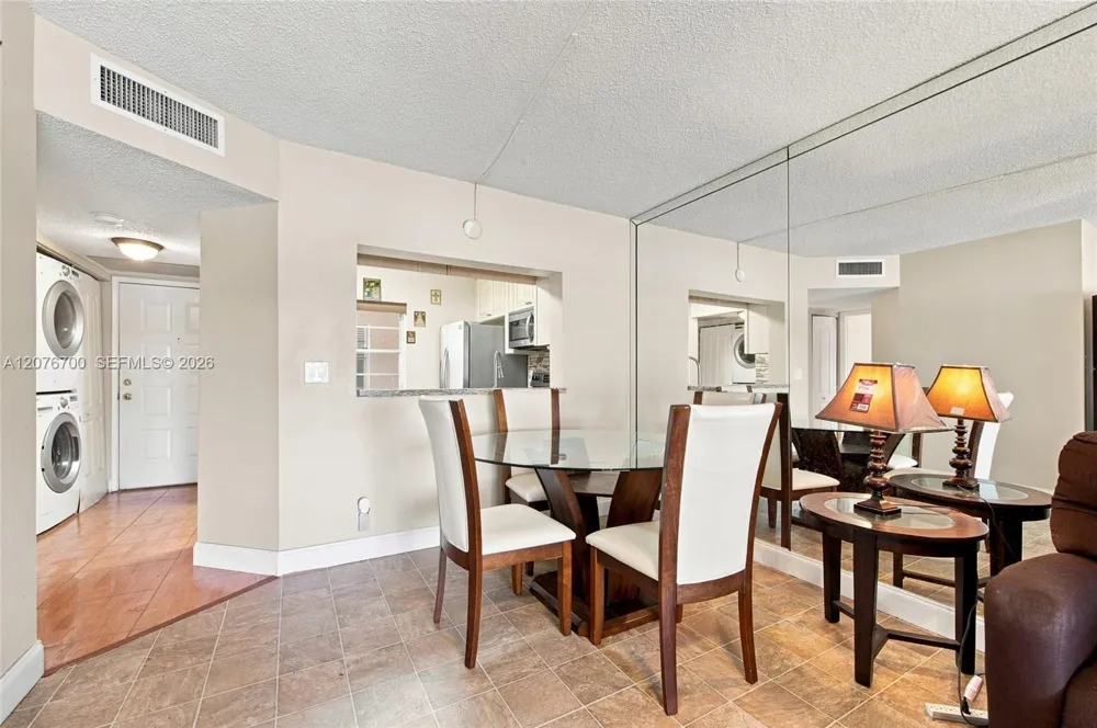 5510 Lakeside Dr #108 Margate, FL 33063
