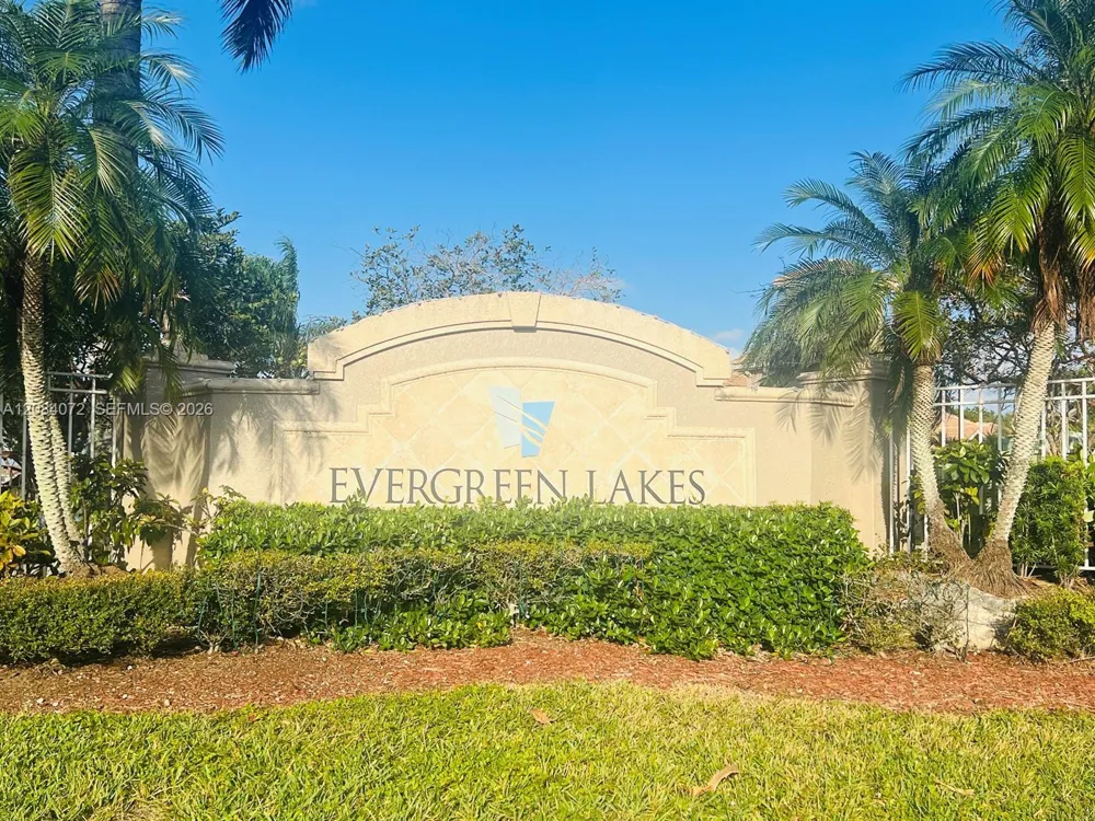 5045 Wiles Rd #201 Coconut Creek, FL 33073