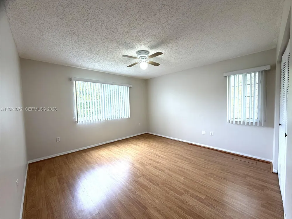 5045 Wiles Rd #201 Coconut Creek, FL 33073