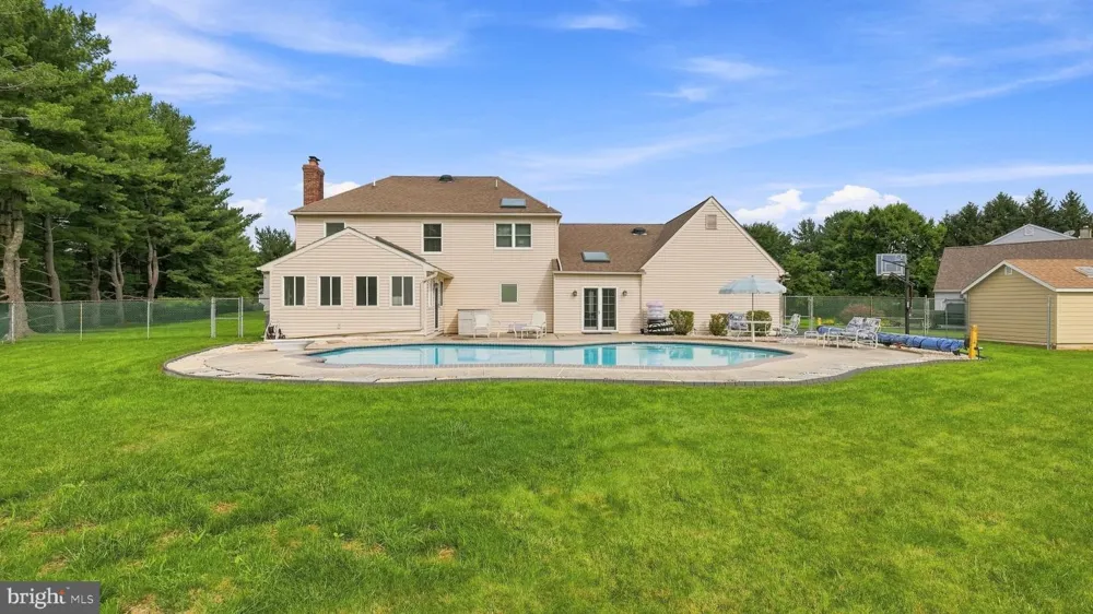 808 PATTERSON DRIVE Lansdale, PA 19446